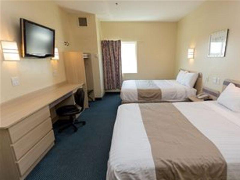 Days Inn & Suites By Wyndham Augusta Near Fort Eisenhower Ngoại thất bức ảnh
