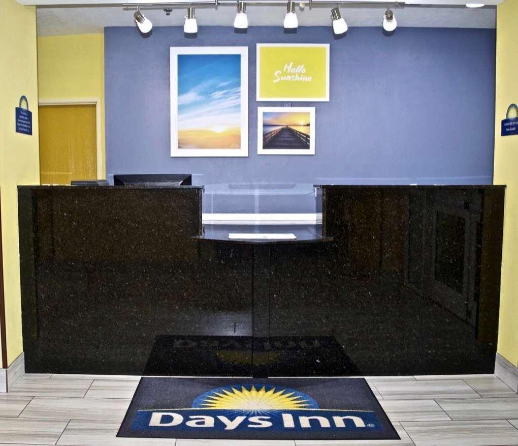 Days Inn & Suites By Wyndham Augusta Near Fort Eisenhower Ngoại thất bức ảnh
