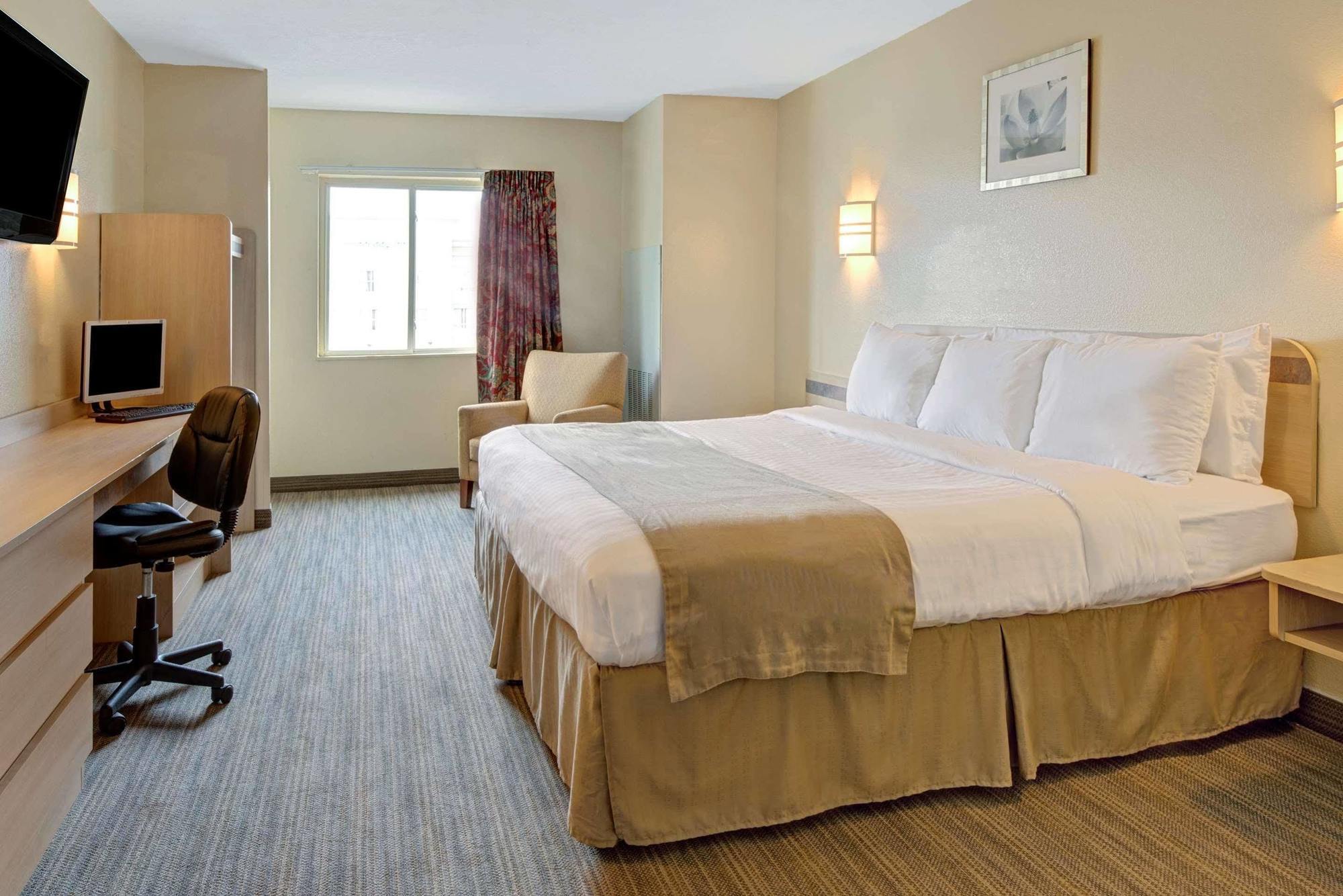 Days Inn & Suites By Wyndham Augusta Near Fort Eisenhower Ngoại thất bức ảnh