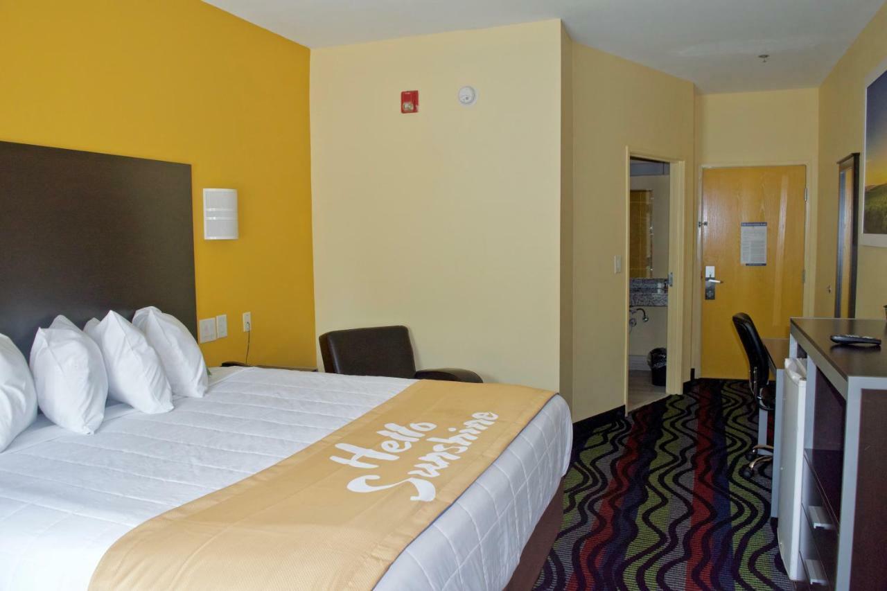 Days Inn & Suites By Wyndham Augusta Near Fort Eisenhower Ngoại thất bức ảnh